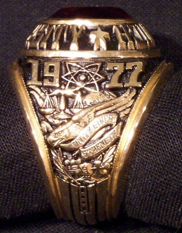 1977 class ring