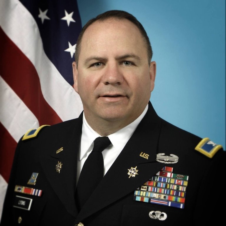 COL Bill Lyons